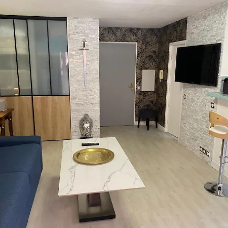 Studio Juan-les-pins Apartment Antibes
